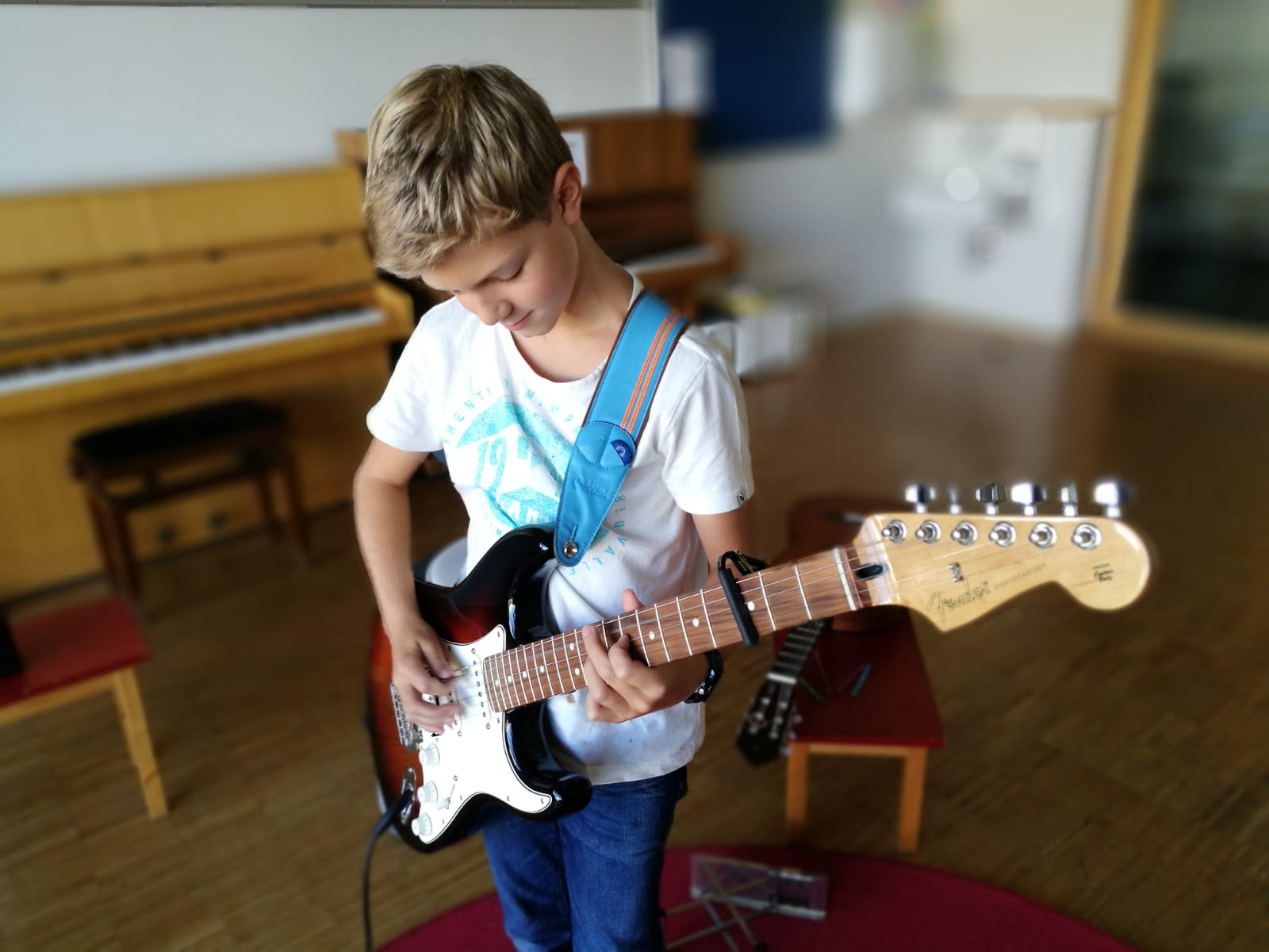 E-Gitarre für Kinder: Unterricht in Augsburg